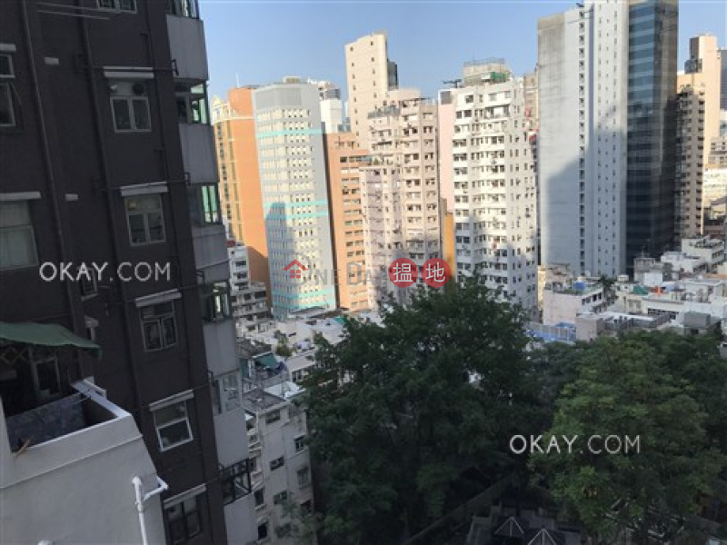 Intimate 2 bedroom in Sheung Wan | For Sale | Caine Tower 景怡居 Sales Listings