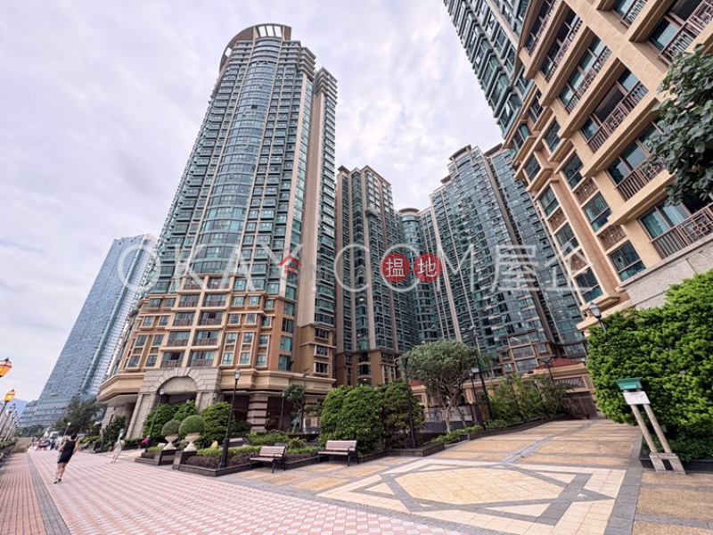 Charming 3 bedroom in Hung Hom | For Sale | The Laguna Mall 海逸坊 Sales Listings
