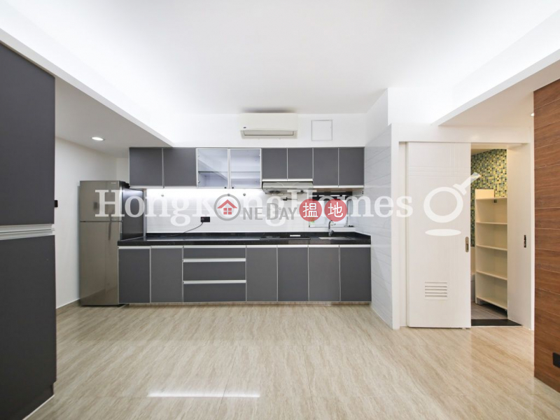 HK$ 25,000/ month | Block B Jade Court | Western District, 3 Bedroom Family Unit for Rent at Block B Jade Court