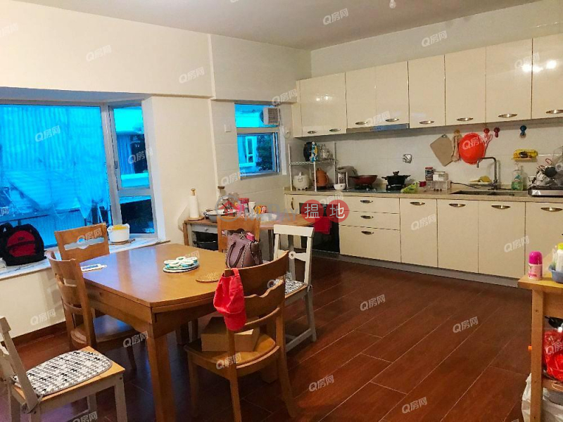 Property Search Hong Kong | OneDay | Residential, Sales Listings | South Horizons Phase 2, Yee Mei Court Block 7 | 3 bedroom House Flat for Sale