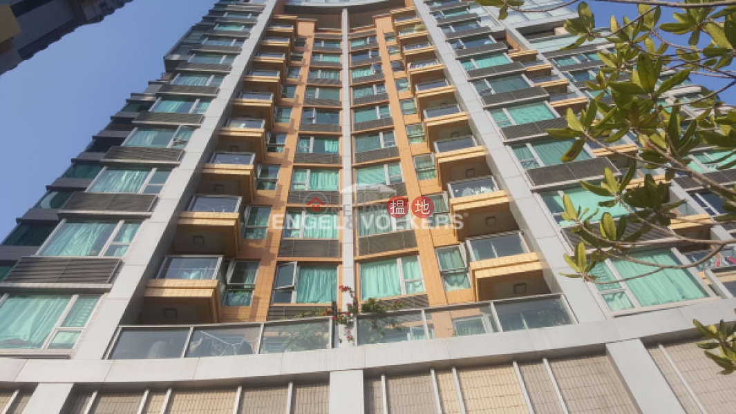 HK$ 15.2M | Century Gateway Phase 1 Tuen Mun 3 Bedroom Family Flat for Sale in Tuen Mun