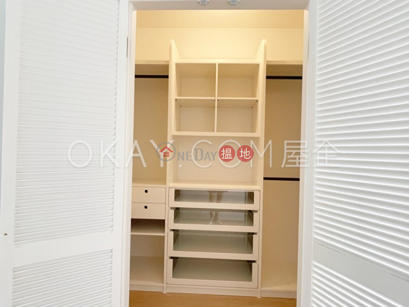 HK$ 110,000/ month Repulse Bay Apartments Southern District | Efficient 2 bed on high floor with balcony & parking | Rental