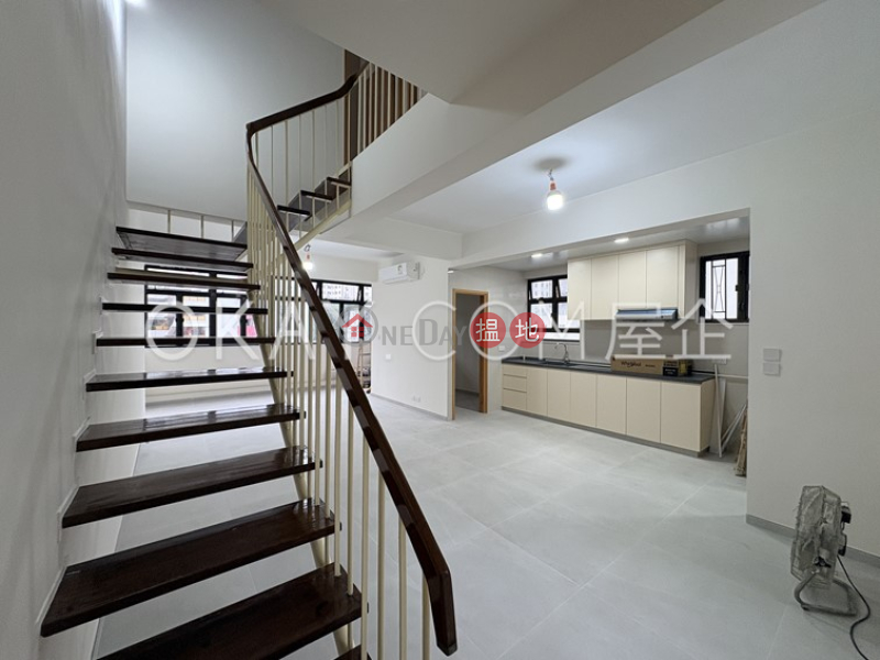 4房3廁,露台怡景大廈出租單位|東區怡景大廈(Elegance House)出租樓盤 (OKAY-R811370)