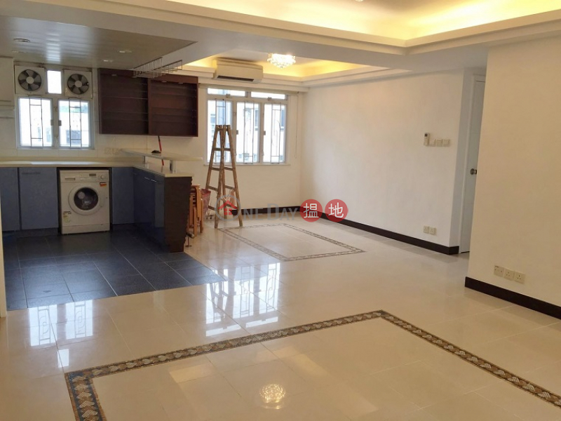 Prime Location, best deal, Wing Cheung Court 穎章大廈 Sales Listings | Western District (E80276)