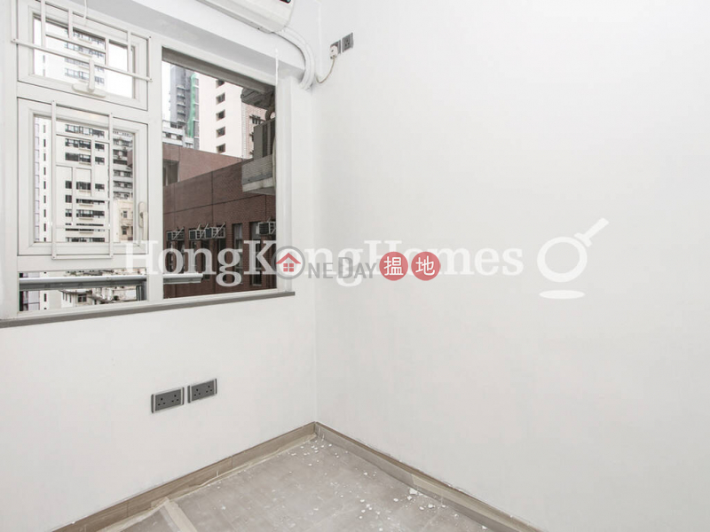 Property Search Hong Kong | OneDay | Residential, Sales Listings | 3 Bedroom Family Unit at Hing Hon Building | For Sale