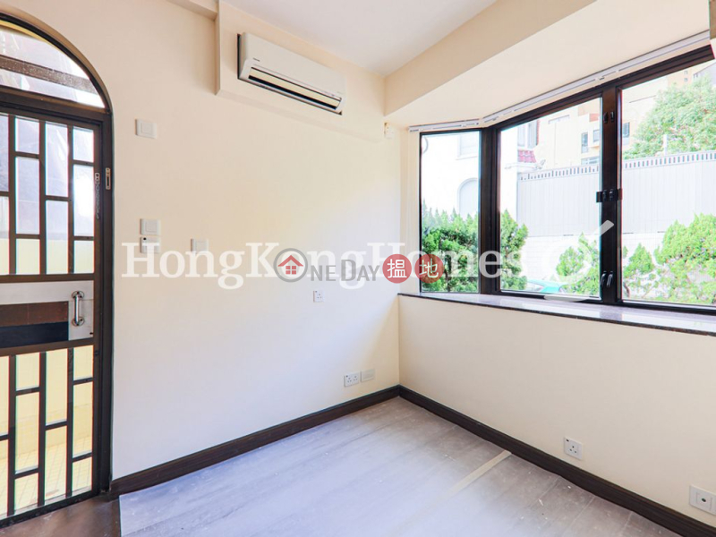 Property Search Hong Kong | OneDay | Residential | Rental Listings | 3 Bedroom Family Unit for Rent at Repulse Bay Heights