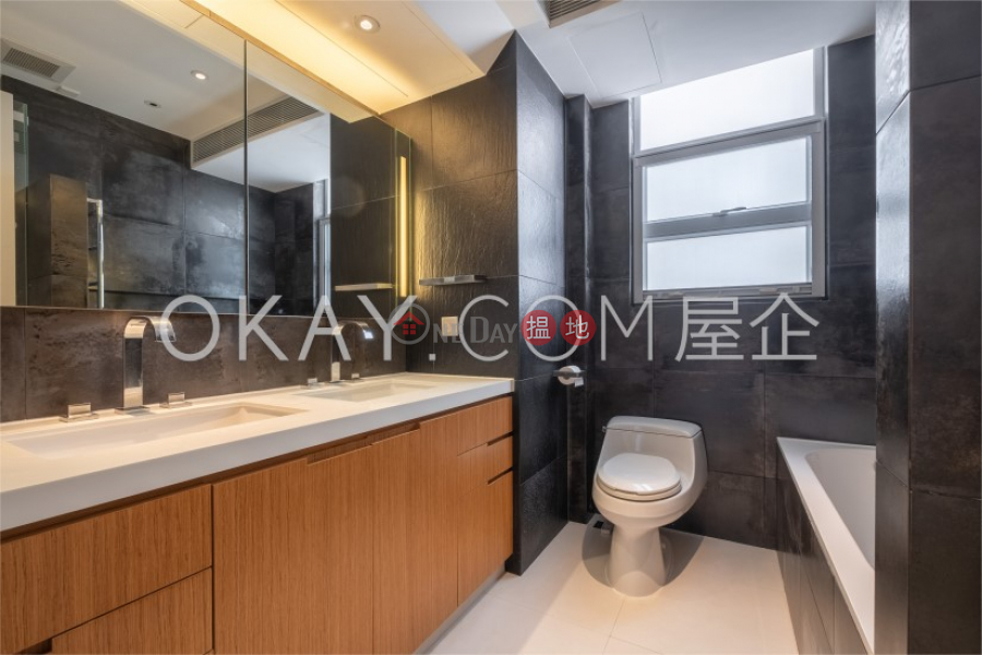 Beautiful 3 bedroom with balcony & parking | For Sale | Bellevue Court 碧蕙園 Sales Listings
