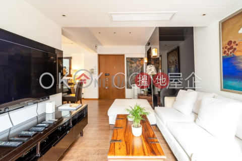 Unique 2 bedroom on high floor with balcony | Rental | Mountain View Court 峰景大廈 _0