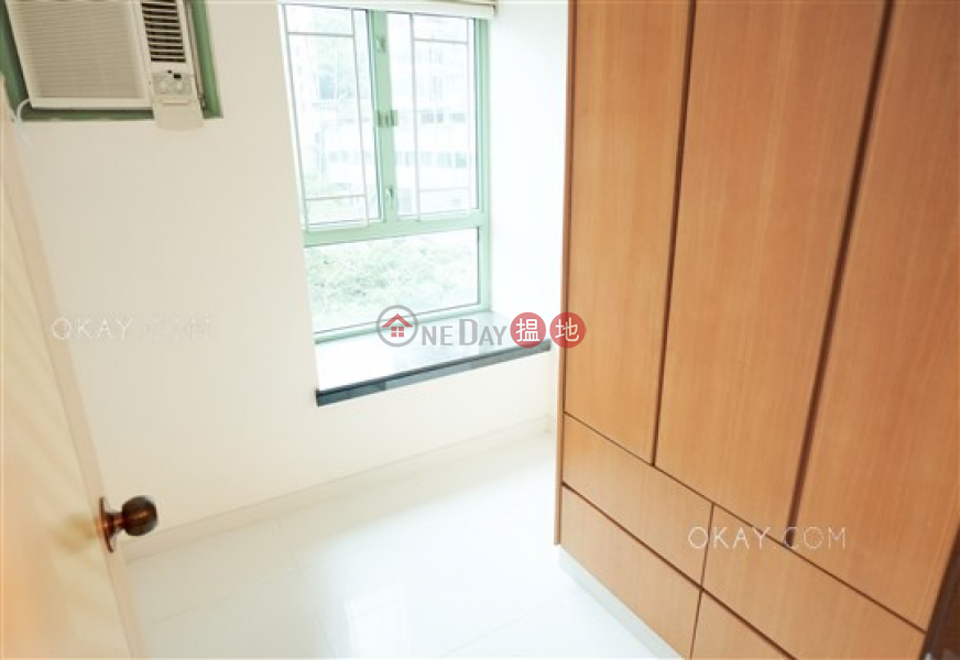 HK$ 29,500/ month Royal Court Wan Chai District Gorgeous 3 bedroom in Wan Chai | Rental
