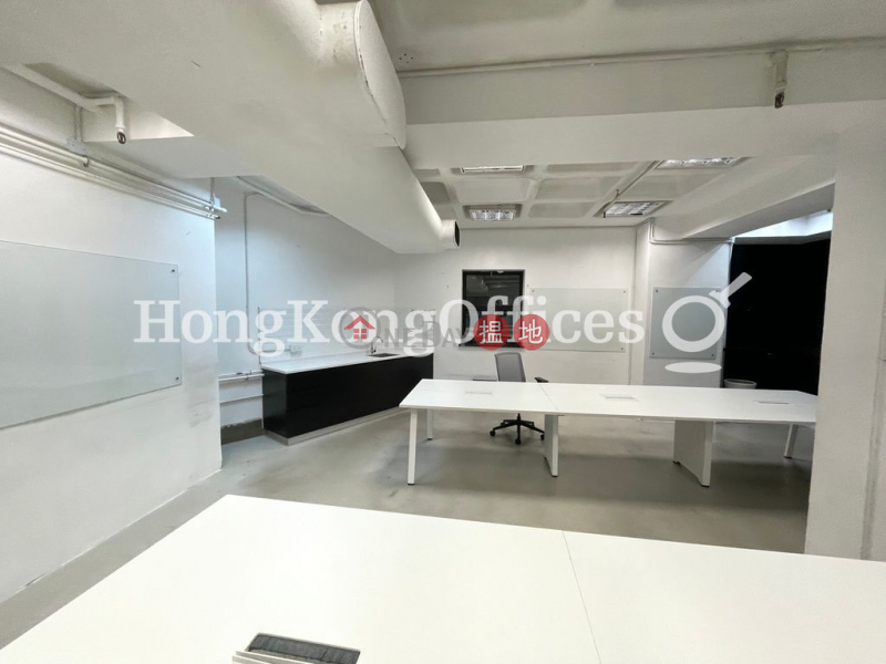 HK$ 77,280/ month China Hong Kong Tower Wan Chai District Office Unit for Rent at China Hong Kong Tower