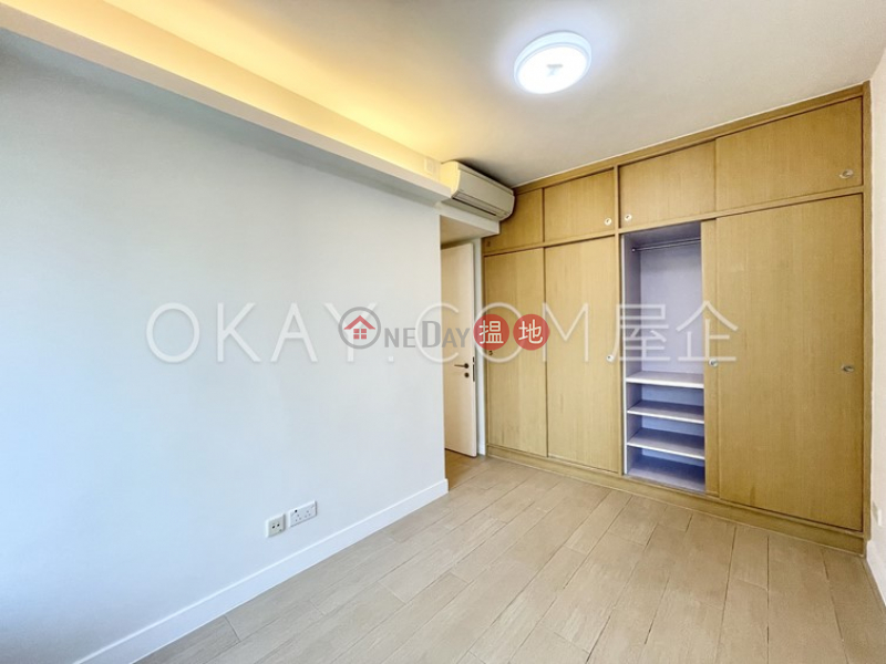 Nicely kept 3 bedroom with balcony | Rental | Po Wah Court 寶華閣 Rental Listings