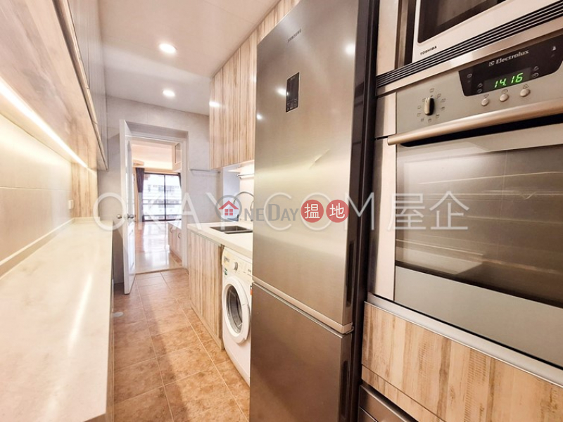 Efficient 3 bedroom with balcony | Rental | Way Man Court 匯文樓 Rental Listings