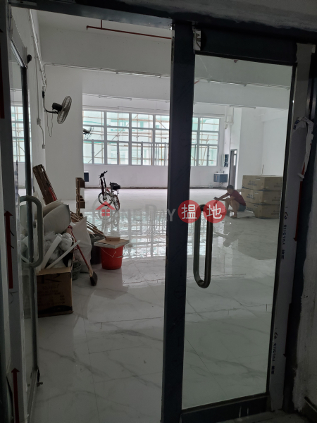 HK$ 7M Nan Fung Industrial City Tuen Mun | High ceilings, beautiful renovations, vacant property for sale, viewing by appointment.