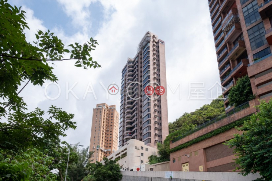 HK$ 70,000/ month, Pine Crest Southern District | Efficient 4 bed on high floor with balcony & parking | Rental