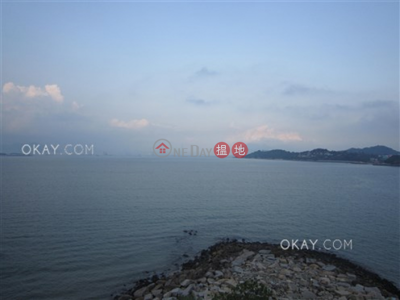Unique 3 bedroom on high floor with balcony | For Sale | Discovery Bay, Phase 4 Peninsula Vl Coastline, 32 Discovery Road 愉景灣 4期 蘅峰碧濤軒 愉景灣道32號 Sales Listings