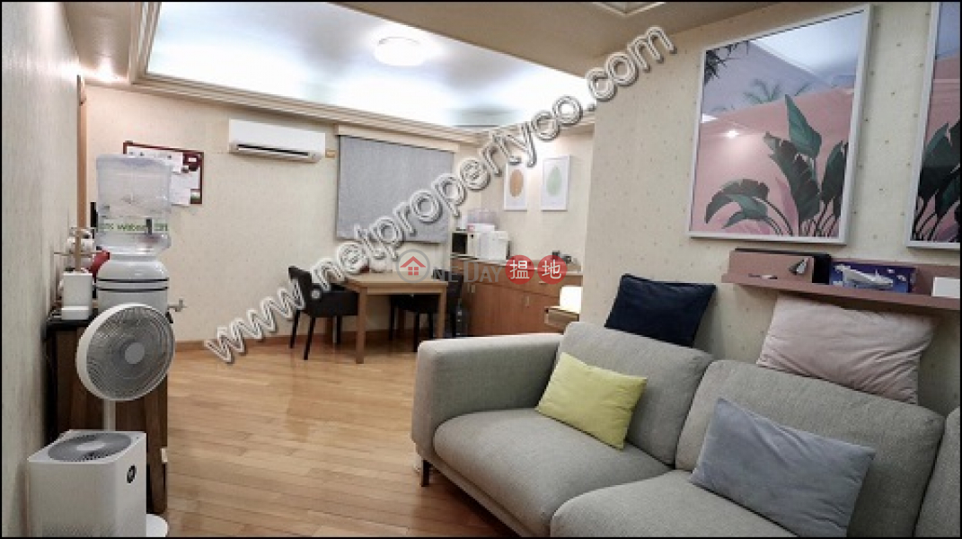 HK$ 26,500/ month, Elizabeth House Block B Wan Chai District | Furnished 2-bedroom unit for lease in Causeway Bay