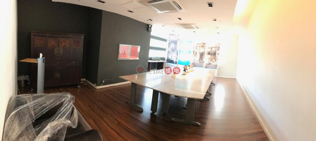 HK$ 226,800/ month | Shing Dao Industrial Building, Southern District 16,800 sq ft Ap Lei Chau Warehouse for Rent