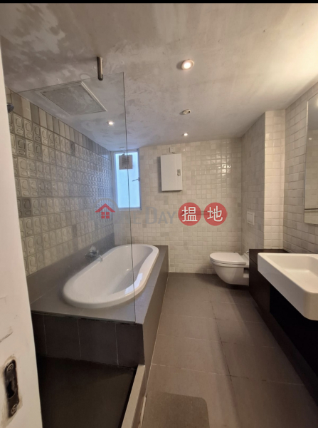 Property Search Hong Kong | OneDay | Residential | Rental Listings | SHERWOOD COURT 3 BED 1 BATH