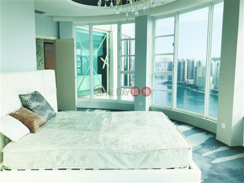 HK$ 65,000/ month | One Kowloon Peak | Tsuen Wan, Lovely 2 bedroom on high floor with sea views & rooftop | Rental