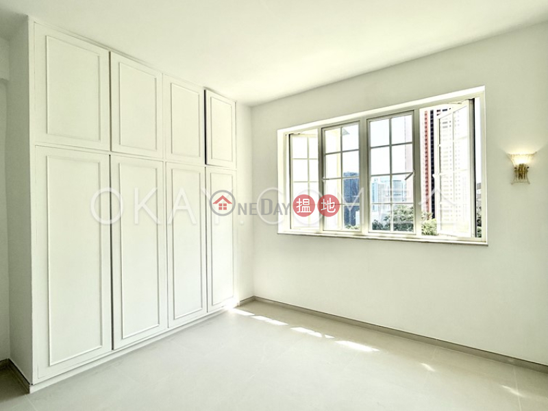 Efficient 3 bedroom with balcony | Rental | Robinson Garden Apartments 羅便臣花園大廈 Rental Listings