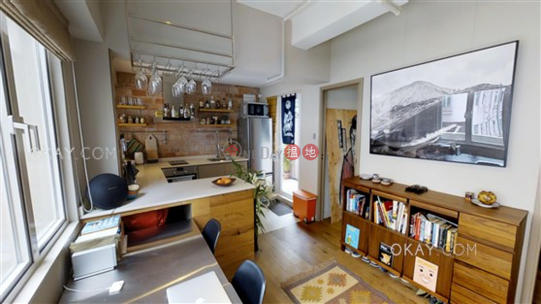 Intimate 1 bedroom with terrace | For Sale | Curios Court 古今閣 Sales Listings