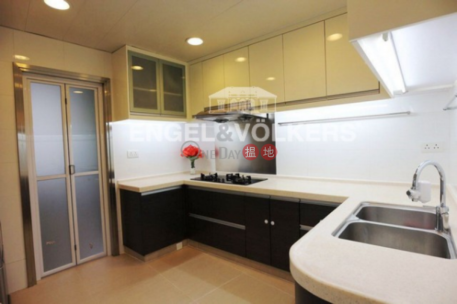 HK$ 62,000/ month | Scenic Heights, Western District 3 Bedroom Family Flat for Rent in Mid Levels West