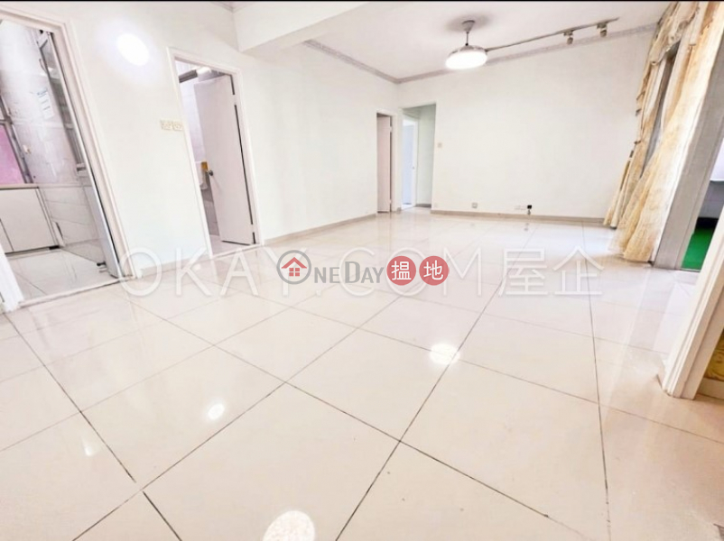 Charming 3 bedroom with balcony | Rental, Kam Kin Mansion 金堅大廈 Rental Listings | Central District (OKAY-R96053)