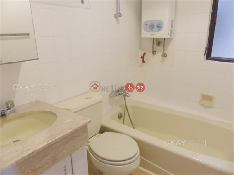 Gorgeous 3 bedroom on high floor with balcony & parking | Rental | Greenery Garden 怡林閣A-D座 Rental Listings