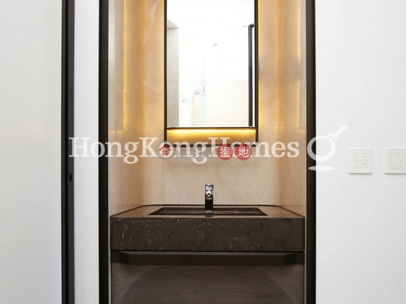 HK$ 32,000/ month, 28 Aberdeen Street | Central District | 1 Bed Unit for Rent at 28 Aberdeen Street