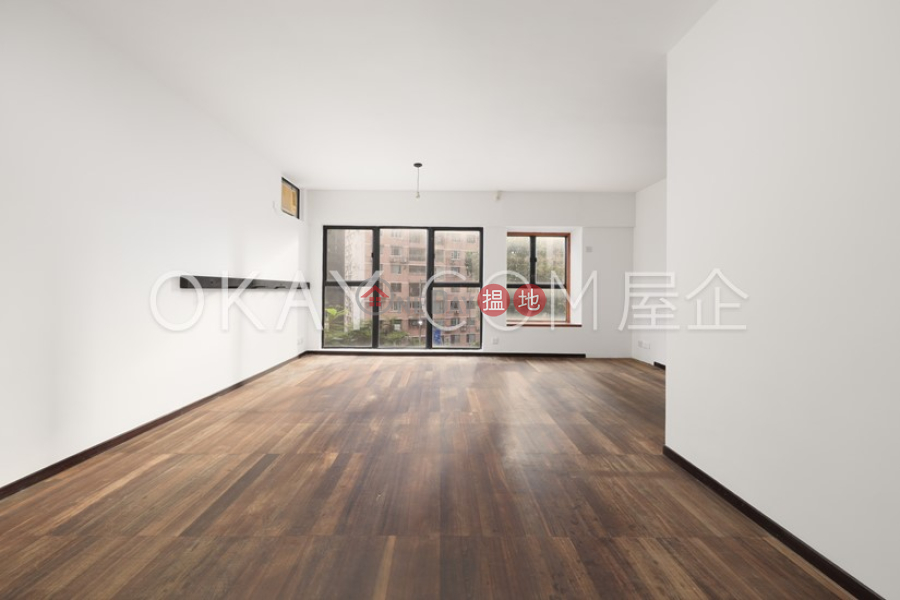 HK$ 10.88M | Primrose Court, Western District, Nicely kept 1 bedroom with sea views | For Sale