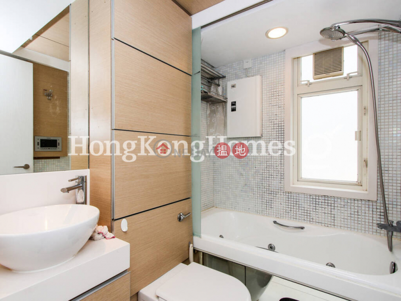 HK$ 38,000/ month Centrestage Central District 3 Bedroom Family Unit for Rent at Centrestage