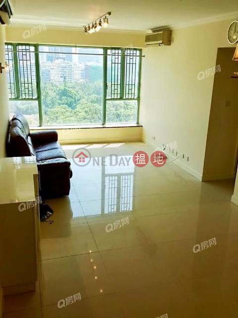 The Victoria Towers | 3 bedroom Low Floor Flat for Sale | The Victoria Towers 港景峰 _0