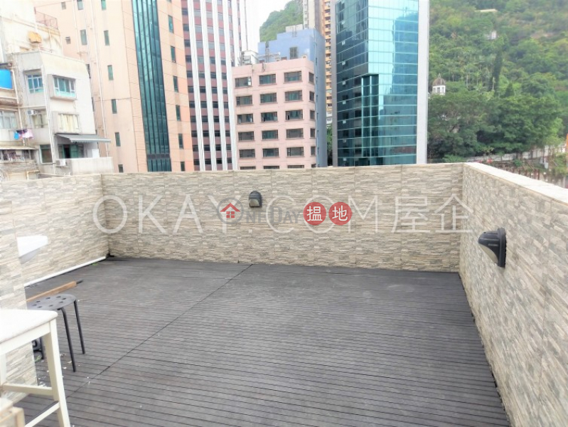Charming 2 bedroom on high floor with rooftop | Rental | Antung Building 安東大廈 Rental Listings