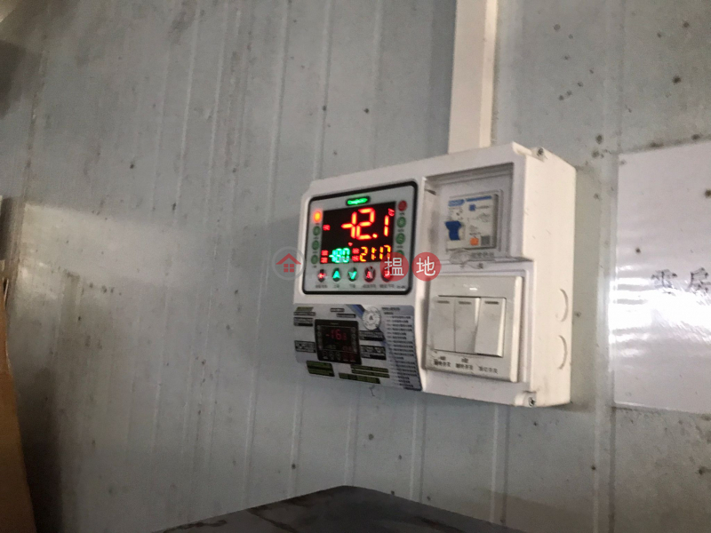 Property Search Hong Kong | OneDay | Industrial Rental Listings | Kwai Hing Industrial Building: A Top-Selling Food Production Factory with Professional Licenses!