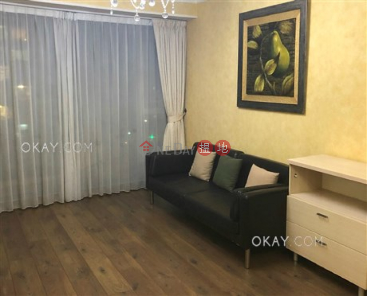 Property Search Hong Kong | OneDay | Residential | Rental Listings | Elegant 3 bedroom in Hung Hom | Rental