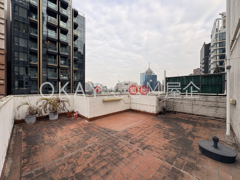 Intimate 1 bedroom on high floor with rooftop | For Sale | Midland Court 美蘭閣 Sales Listings