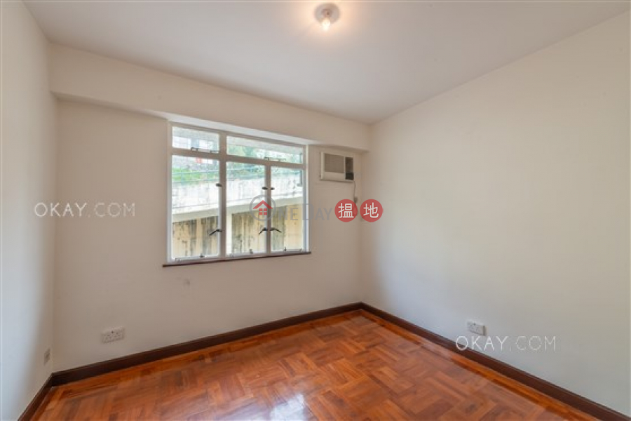 HK$ 103,000/ month, Tai Tam Crescent Southern District, Unique house with rooftop, terrace | Rental