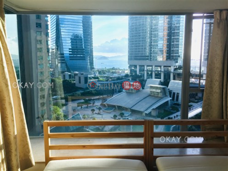 HK$ 25M | The Waterfront Phase 2 Tower 6 | Yau Tsim Mong | Rare 3 bedroom in Kowloon Station | For Sale