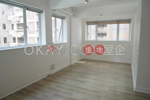 Intimate 1 bedroom in Mid-levels West | Rental | First Mansion 第一大廈 _0