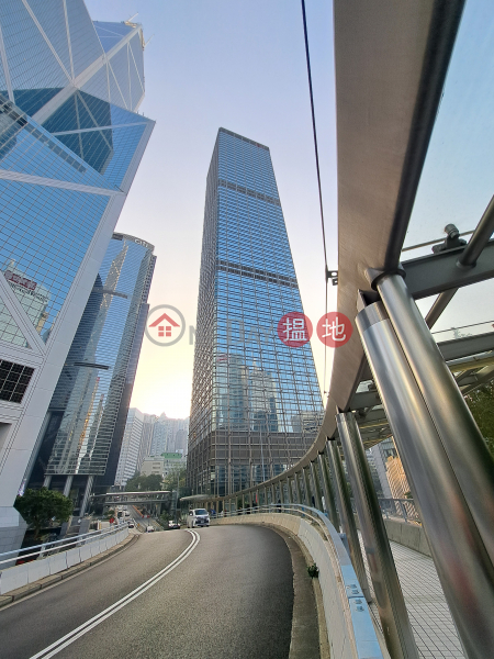 Cheung Kong Center (長江集團中心),Central | ()(1)