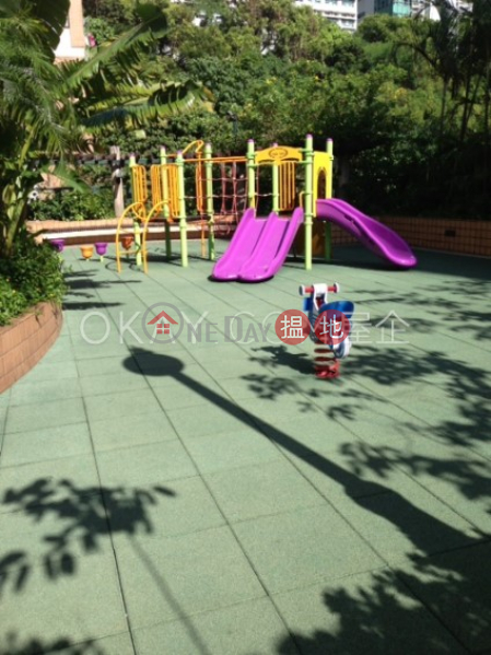 Nicely kept 2 bedroom on high floor | For Sale | University Heights 翰林軒 Sales Listings