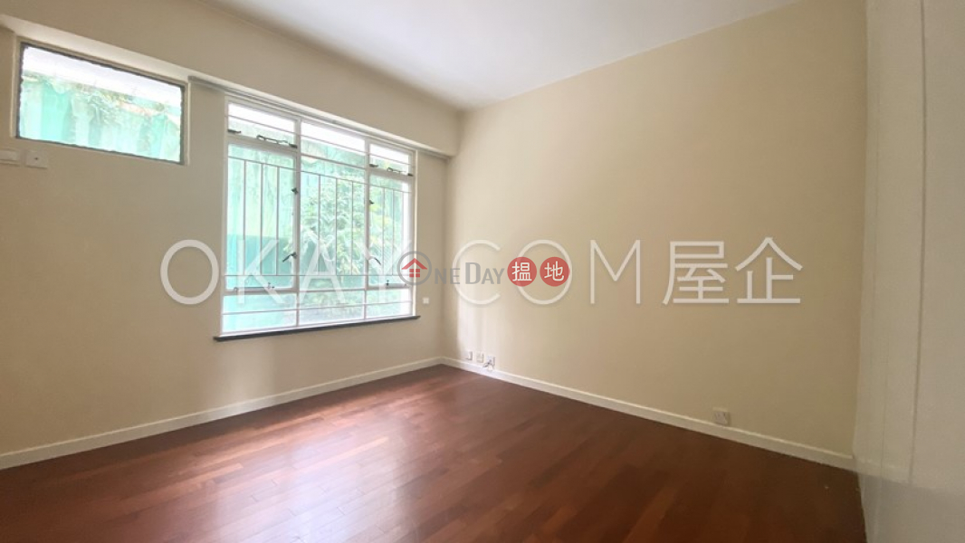 HK$ 65,000/ month, Macdonnell House, Central District, Efficient 4 bedroom with balcony & parking | Rental