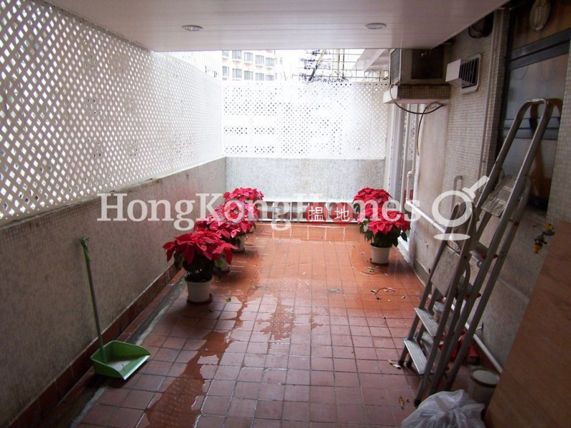 HK$ 65,000/ month Grand Court Wan Chai District 3 Bedroom Family Unit for Rent at Grand Court