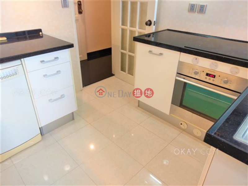 HK$ 35,000/ month, Block 45-48 Baguio Villa Western District Charming 3 bedroom in Pokfulam | Rental