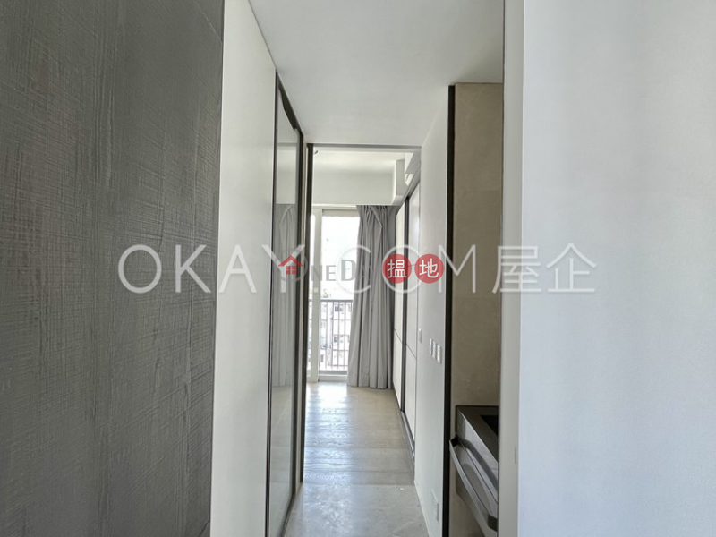 HK$ 33,000/ month, 28 Aberdeen Street Central District Charming 1 bedroom on high floor with balcony | Rental