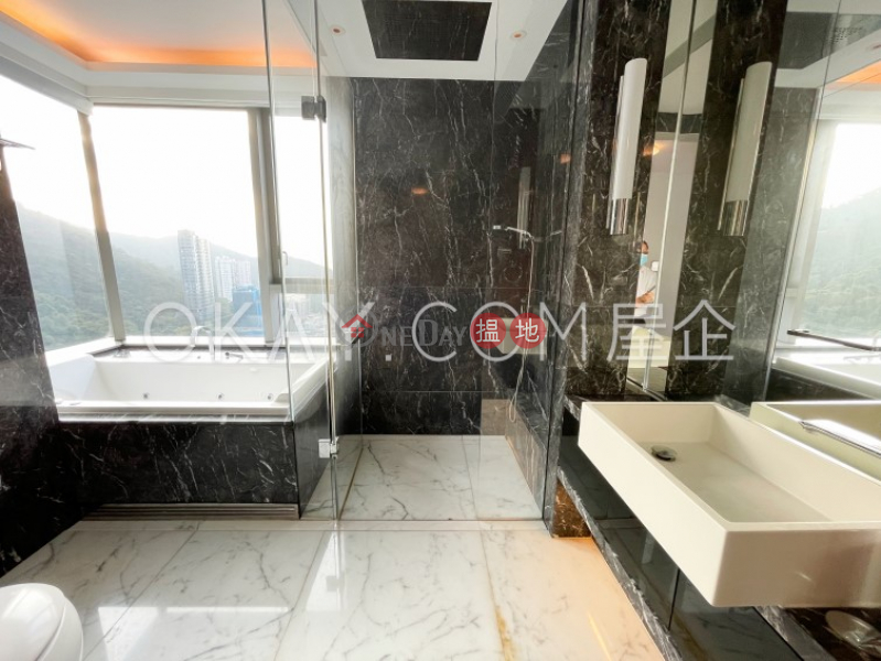 HK$ 200M, 39 Conduit Road | Western District Unique 4 bedroom with balcony & parking | For Sale