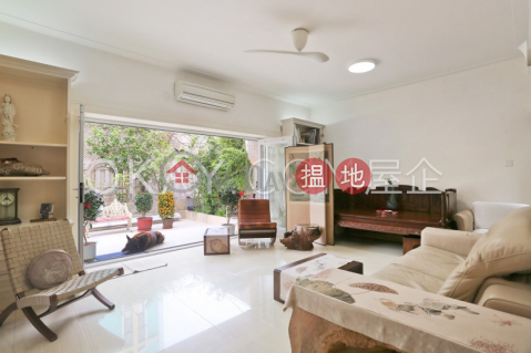 Beautiful house with rooftop & balcony | For Sale | Shek O Village 石澳村 _0