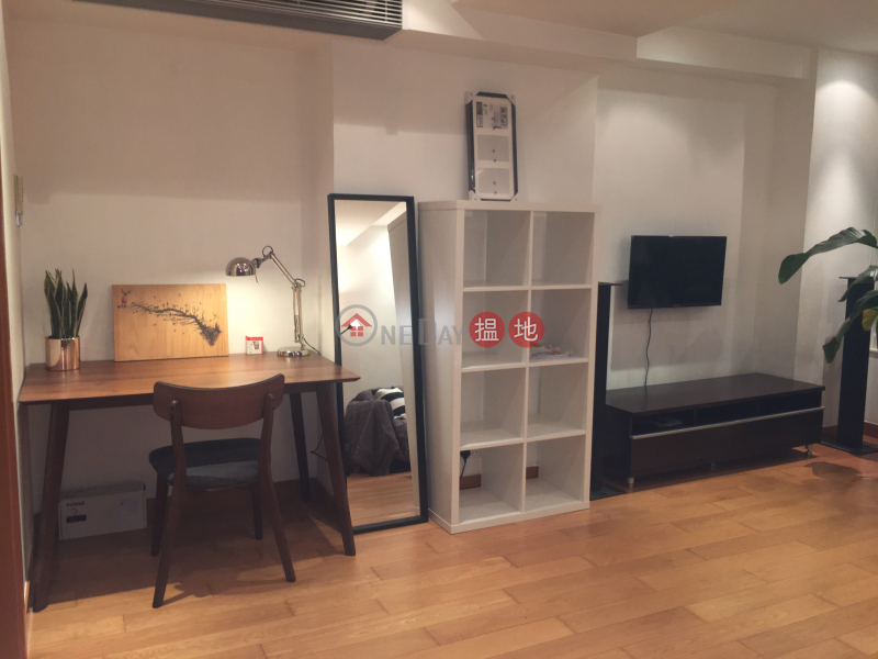 Rare Gem - Spacious 650 sq.ft. Home-office 1 Bed; Full Harbour View - Sheung Wan, 77-78 Connaught Road West | Western District, Hong Kong Rental | HK$ 29,000/ month