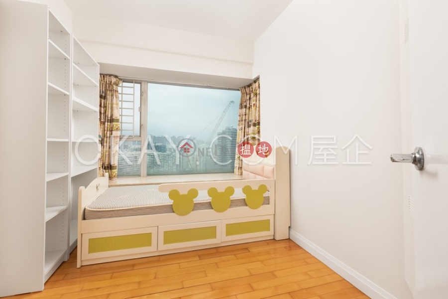 Property Search Hong Kong | OneDay | Residential | Sales Listings | Popular 3 bedroom in Kowloon Station | For Sale