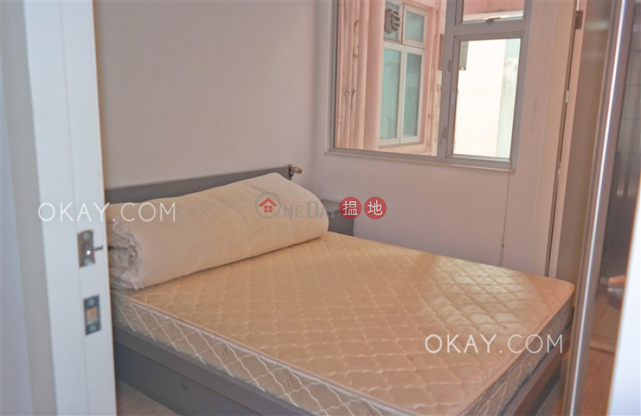 HK$ 29,000/ month | Tai Shing Building Central District | Tasteful 2 bedroom in Mid-levels West | Rental